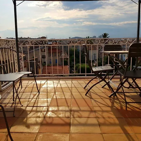 Apartment Duplex Avec Vue Sur La Vieille Ville Antibes